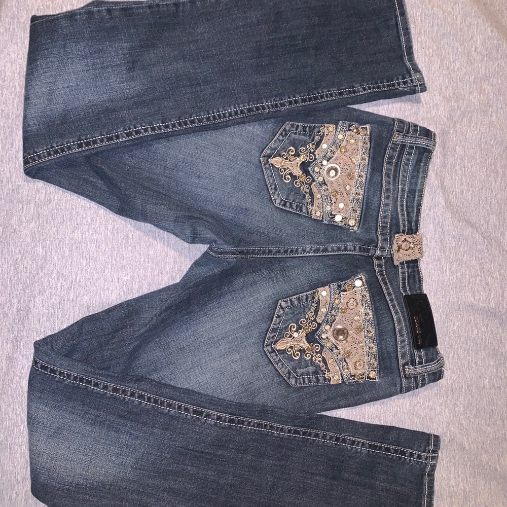 Size 9 Grace in LA Jeans